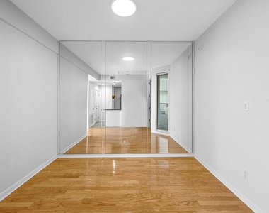 5200 Weslayan Street - Photo Thumbnail 2