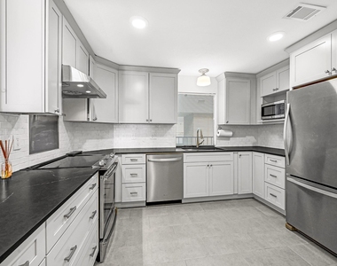 5200 Weslayan Street - Photo Thumbnail 5