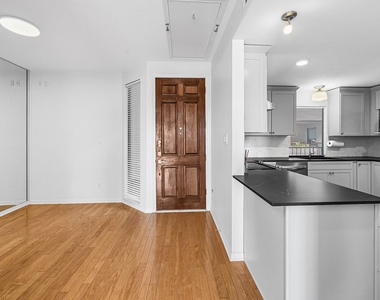 5200 Weslayan Street - Photo Thumbnail 3
