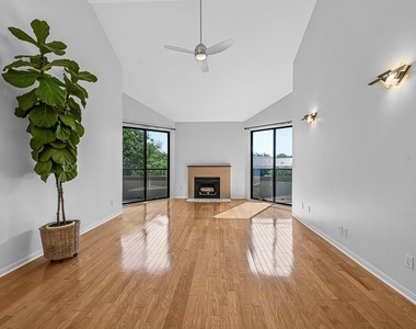 5200 Weslayan Street - Photo Thumbnail 9