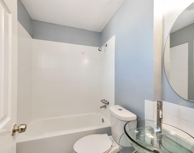 3040 Golfcrest Boulevard - Photo Thumbnail 6