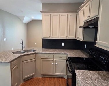438 Spence Lane - Photo Thumbnail 14