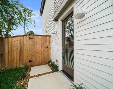 7502 Carver Road - Photo Thumbnail 23
