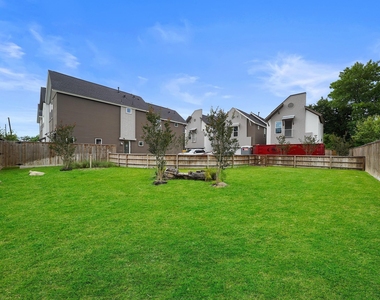 7502 Carver Road - Photo Thumbnail 25
