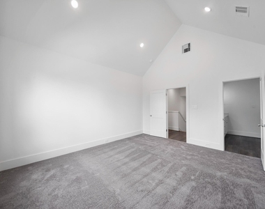 7502 Carver Road - Photo Thumbnail 10