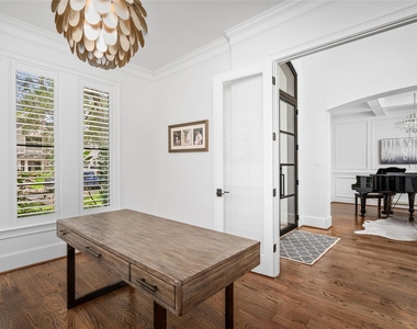 122 Sibelius Lane - Photo Thumbnail 4