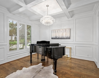 122 Sibelius Lane - Photo Thumbnail 7