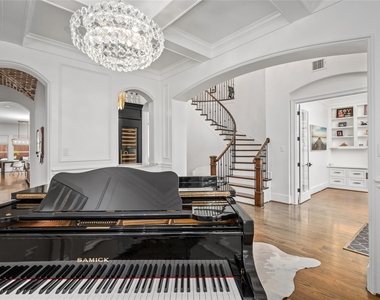122 Sibelius Lane - Photo Thumbnail 6