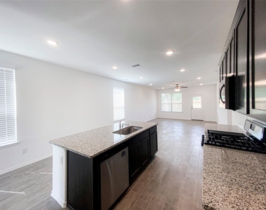 23123 True Fortune Drive - Photo Thumbnail 9