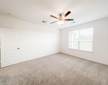 23123 True Fortune Drive - Photo Thumbnail 12