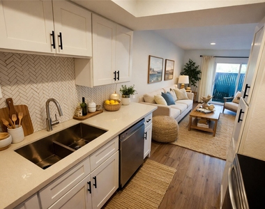1516 Bay Area Boulevard - Photo Thumbnail 1