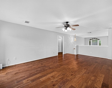 2502 Rosebluff Court - Photo Thumbnail 33