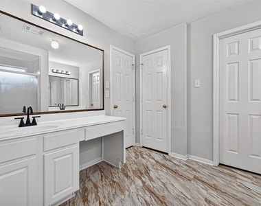 2502 Rosebluff Court - Photo Thumbnail 27
