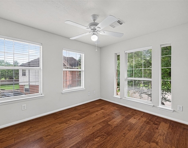2502 Rosebluff Court - Photo Thumbnail 23