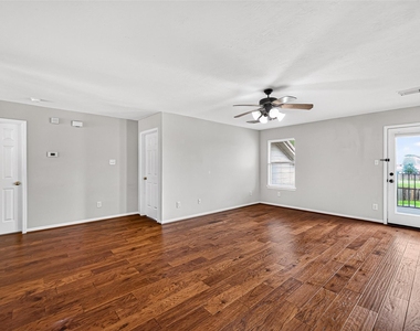 2502 Rosebluff Court - Photo Thumbnail 32