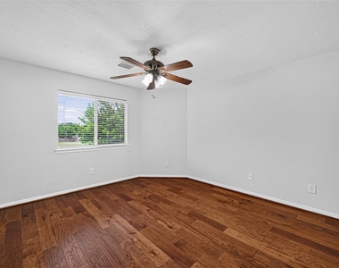 2502 Rosebluff Court - Photo Thumbnail 19