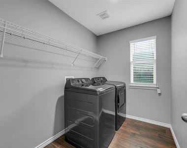2214 Shady Pine Drive - Photo Thumbnail 22
