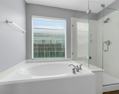 2214 Shady Pine Drive - Photo Thumbnail 15