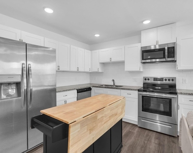 8124 Sterlingshire Street - Photo Thumbnail 16