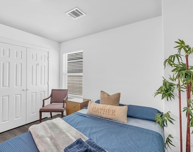 8124 Sterlingshire Street - Photo Thumbnail 26
