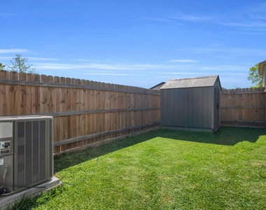 8124 Sterlingshire Street - Photo Thumbnail 23