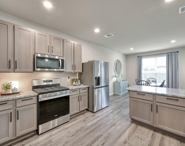 2717 Williams Grove Court - Photo Thumbnail 12