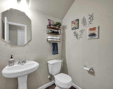 2717 Williams Grove Court - Photo Thumbnail 18