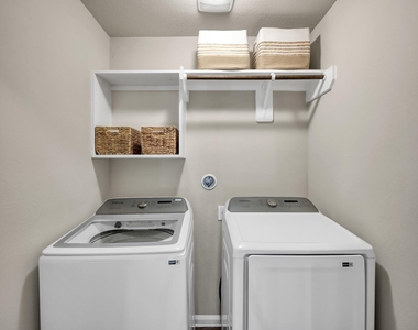 2717 Williams Grove Court - Photo Thumbnail 32