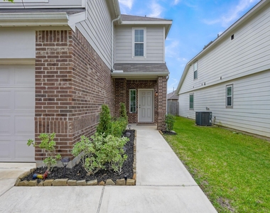 2717 Williams Grove Court - Photo Thumbnail 2