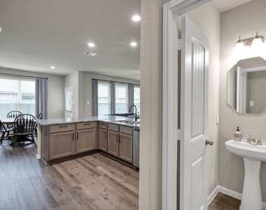 2717 Williams Grove Court - Photo Thumbnail 17