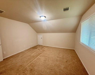 10002 Nathans Cove - Photo Thumbnail 34