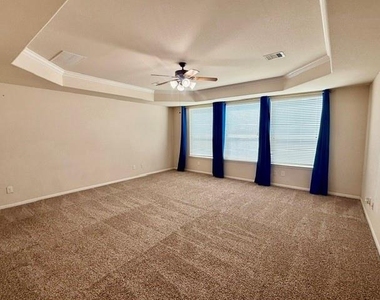 10002 Nathans Cove - Photo Thumbnail 16
