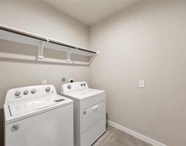 7514 Sonora Star Lane - Photo Thumbnail 5