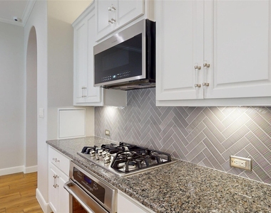 8870 Van Allen Drive - Photo Thumbnail 9