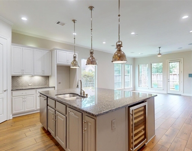 8870 Van Allen Drive - Photo Thumbnail 8