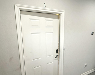 7823 Gladstone Street - Photo Thumbnail 1