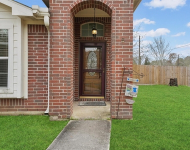 26975 Sabinal Trail - Photo Thumbnail 3