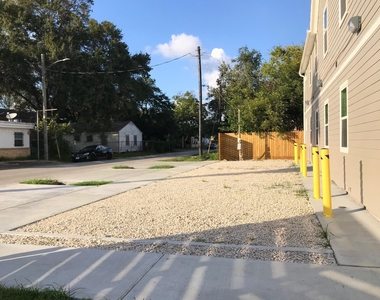 3009 Callie Street - Photo Thumbnail 2