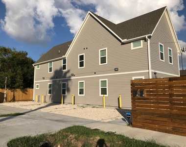 3009 Callie Street - Photo Thumbnail 1