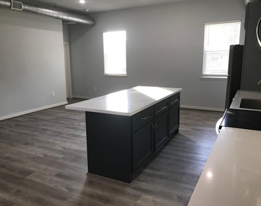 3009 Callie Street - Photo Thumbnail 7