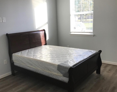 3009 Callie Street - Photo Thumbnail 9