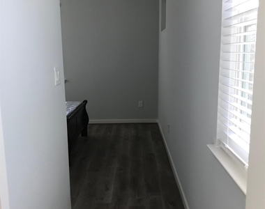 3009 Callie Street - Photo Thumbnail 8