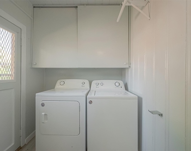 3426 Bradford Street - Photo Thumbnail 36