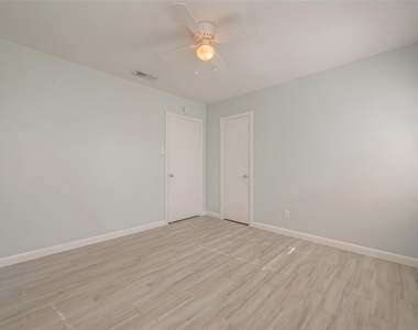 3426 Bradford Street - Photo Thumbnail 29