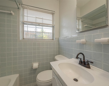 3426 Bradford Street - Photo Thumbnail 34