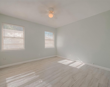 3426 Bradford Street - Photo Thumbnail 28