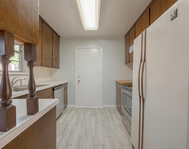 3426 Bradford Street - Photo Thumbnail 19