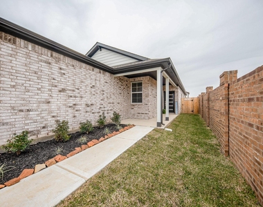 23302 Spring Genesis Lane - Photo Thumbnail 3