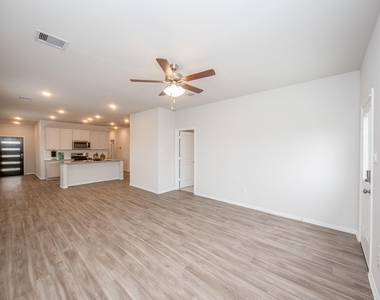 23302 Spring Genesis Lane - Photo Thumbnail 15