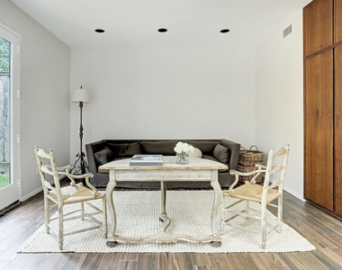 5300 Mercer Street - Photo Thumbnail 2